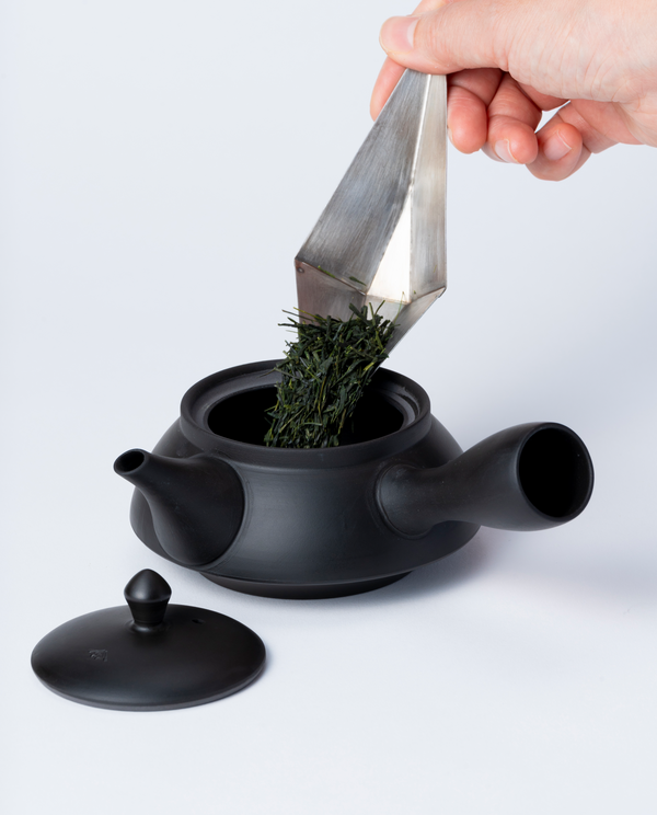 Black Kyusu Teapot (Tokoname-yaki)