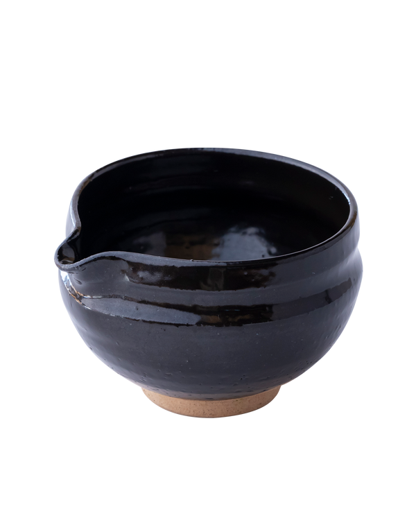 Black Tea Bowl with Serving Spout