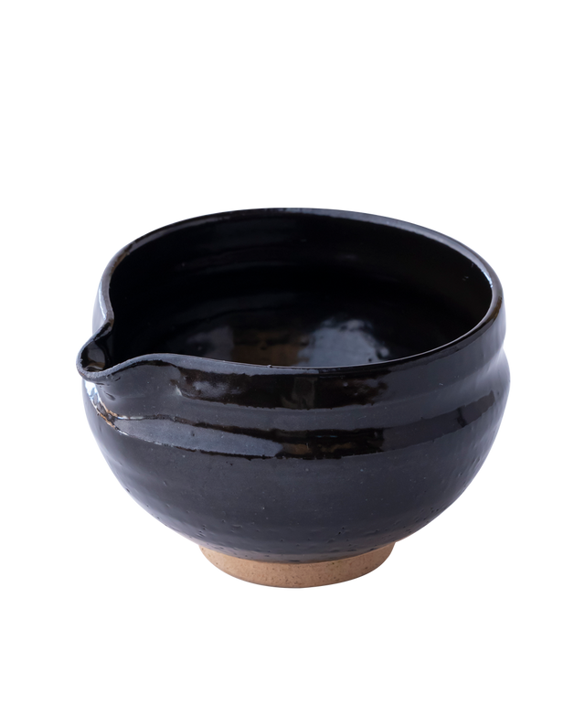 Black Tea Bowl with Serving Spout