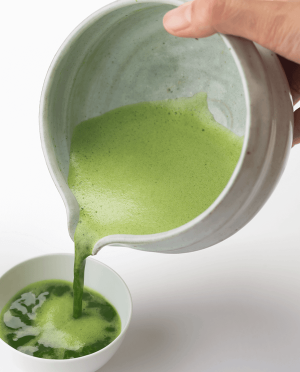 White Tea Bowl with Serving Spout