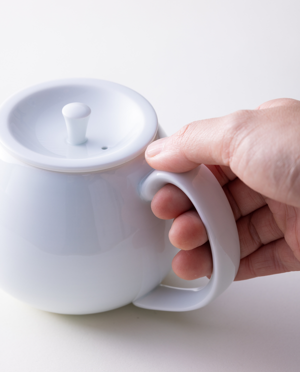 White Porcelain Teapot (Hasami-yaki)